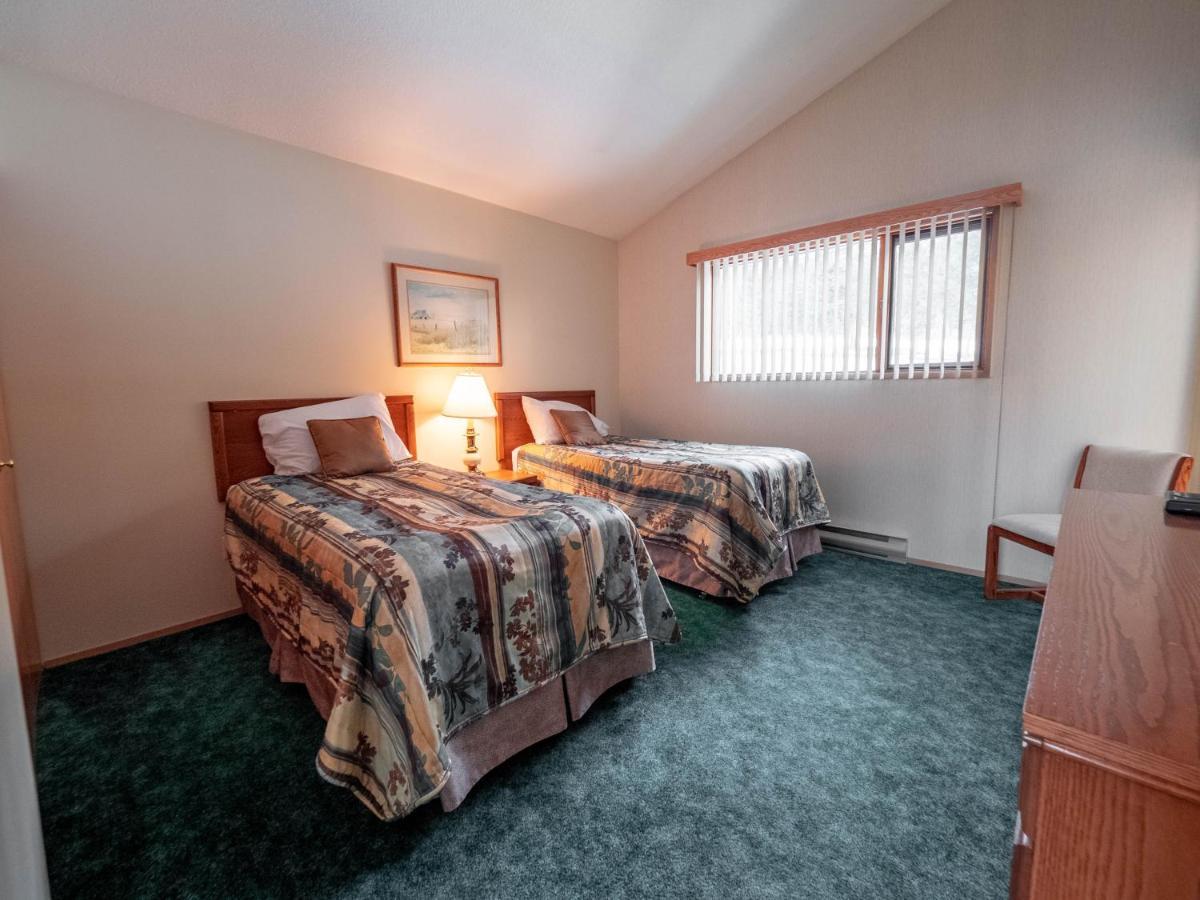 Fairmont Hot Springs Resort Exterior foto